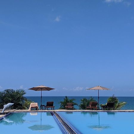 Amaan Ocean Hotel Kihinani Bububu Eksteriør bilde