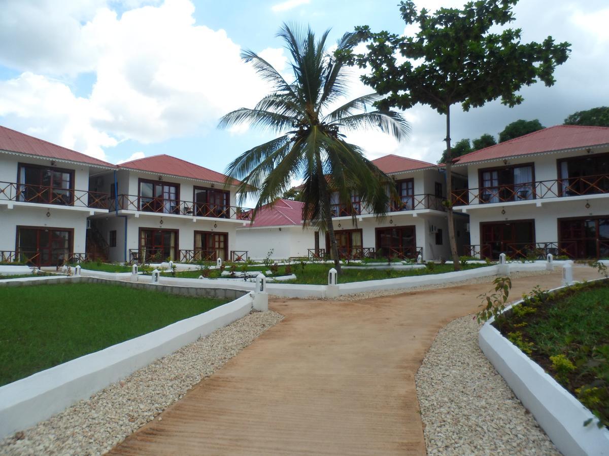 Amaan Ocean Hotel Kihinani Bububu Eksteriør bilde