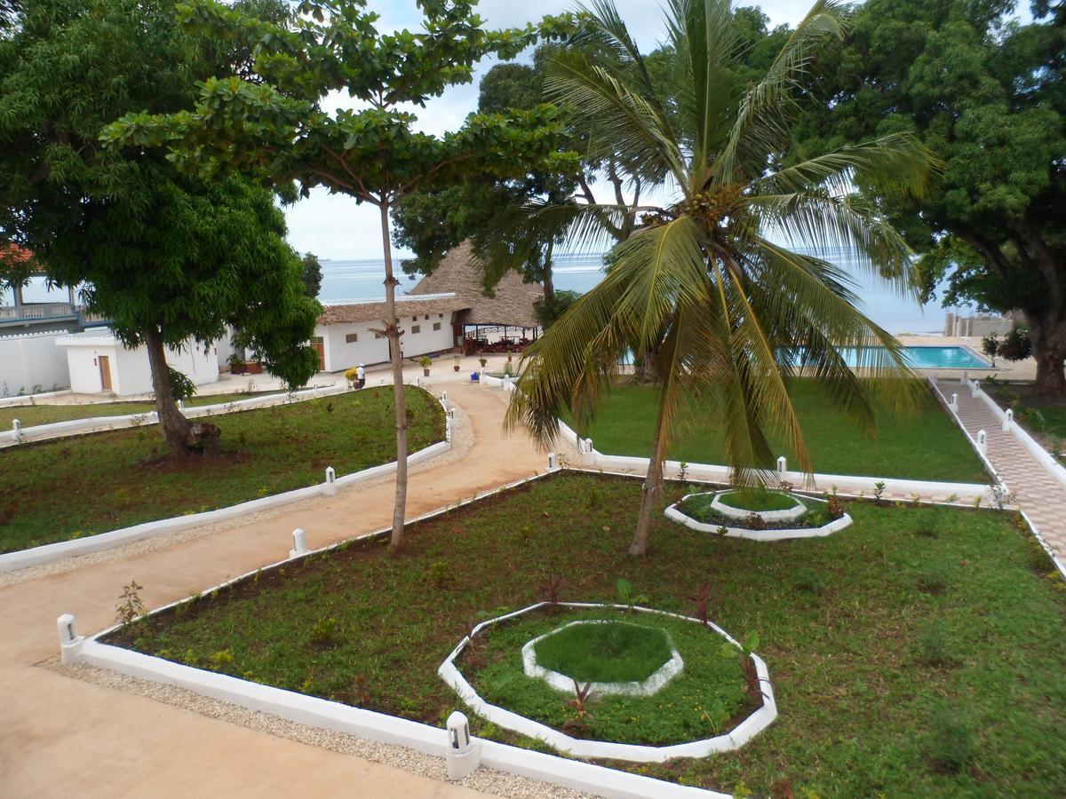 Amaan Ocean Hotel Kihinani Bububu Eksteriør bilde