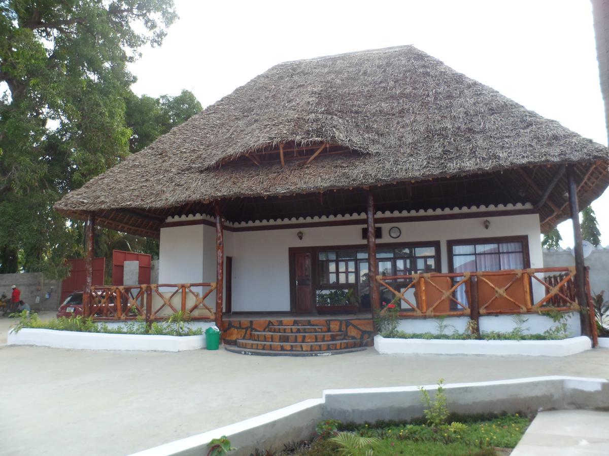Amaan Ocean Hotel Kihinani Bububu Eksteriør bilde