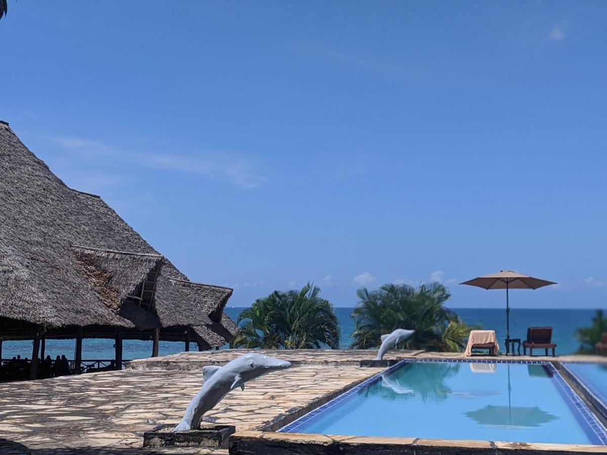 Amaan Ocean Hotel Kihinani Bububu Eksteriør bilde