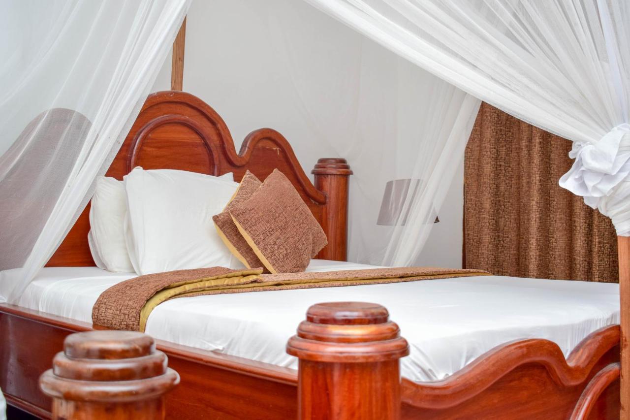 Amaan Ocean Hotel Kihinani Bububu Eksteriør bilde