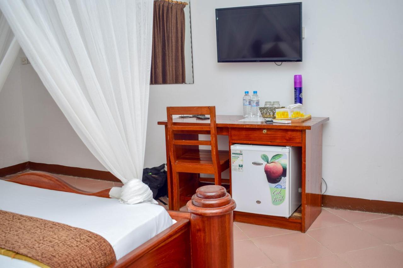 Amaan Ocean Hotel Kihinani Bububu Eksteriør bilde