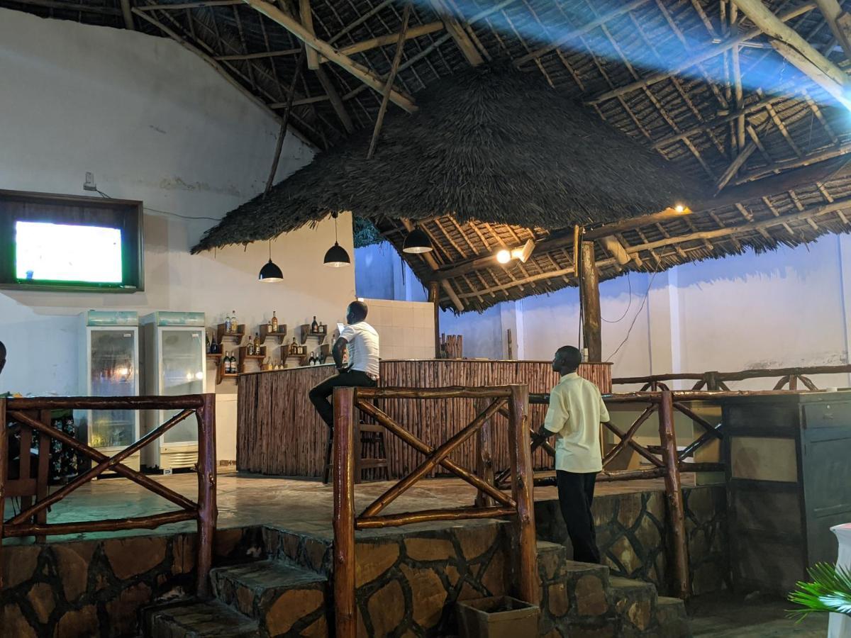 Amaan Ocean Hotel Kihinani Bububu Eksteriør bilde