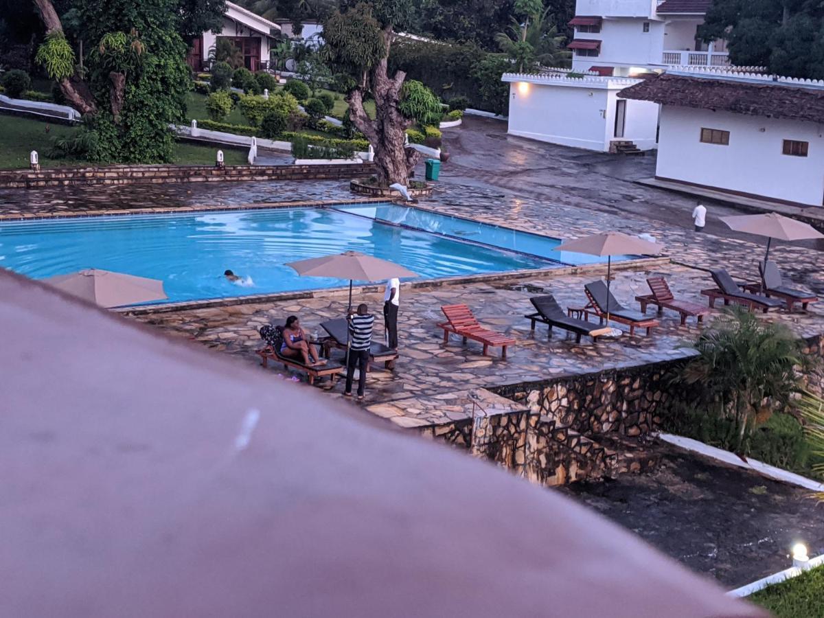 Amaan Ocean Hotel Kihinani Bububu Eksteriør bilde